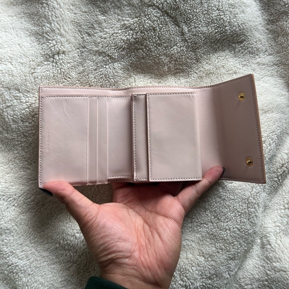 CELINE SMALL TRIFOLD WALLET IN GRAINED
CALFSKIN - Picture 6 of 9